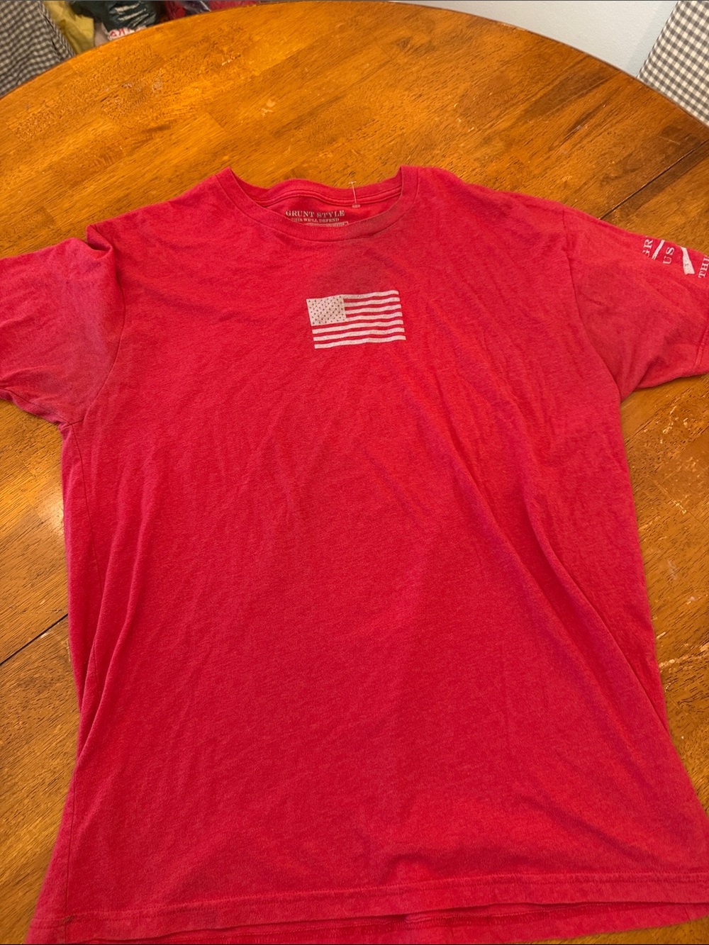 Grunt Style Red Short Sleeve Tee with Small Flag Graphic xl